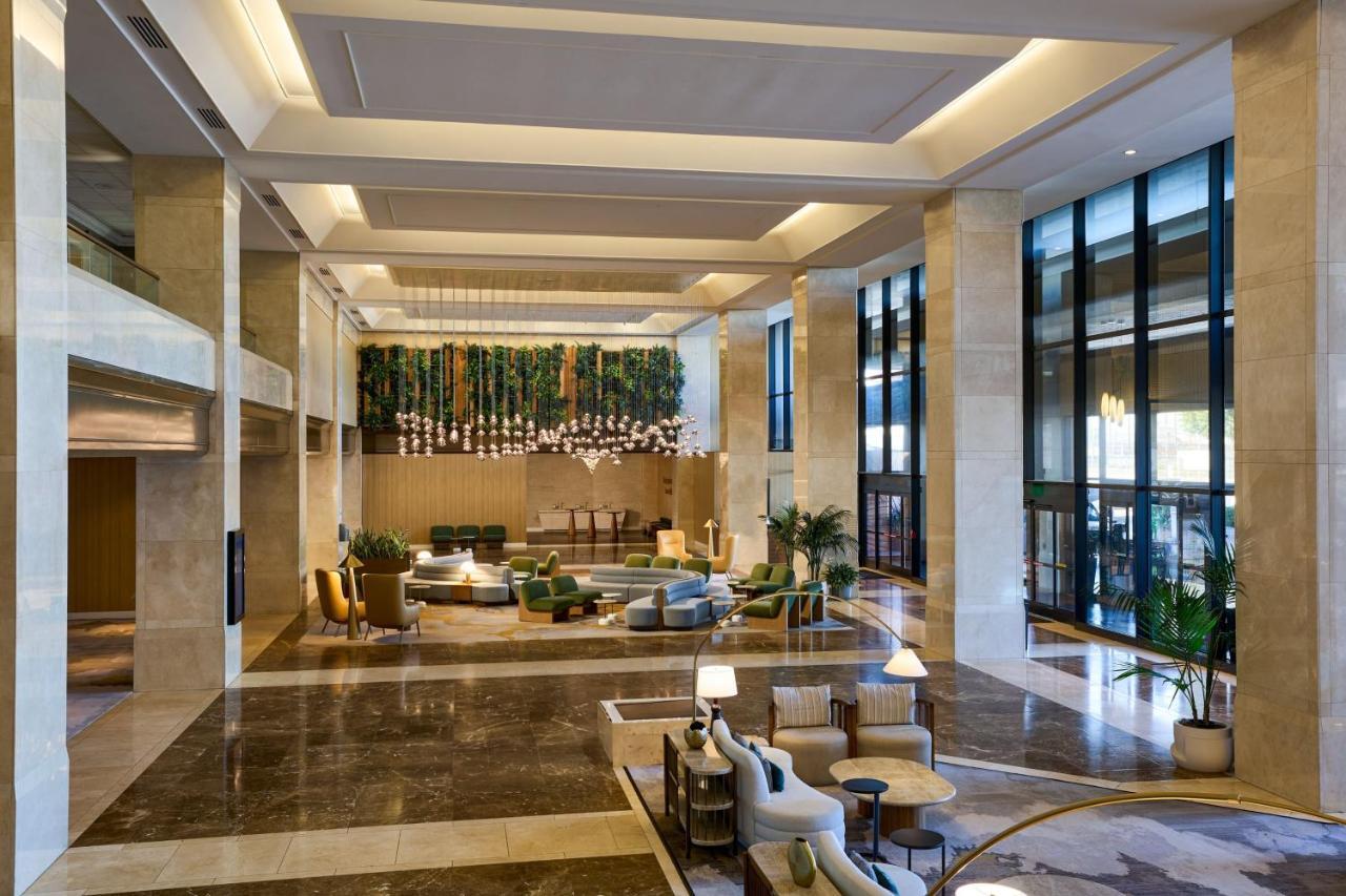 Hotel The Westin Angeles Airport 4*