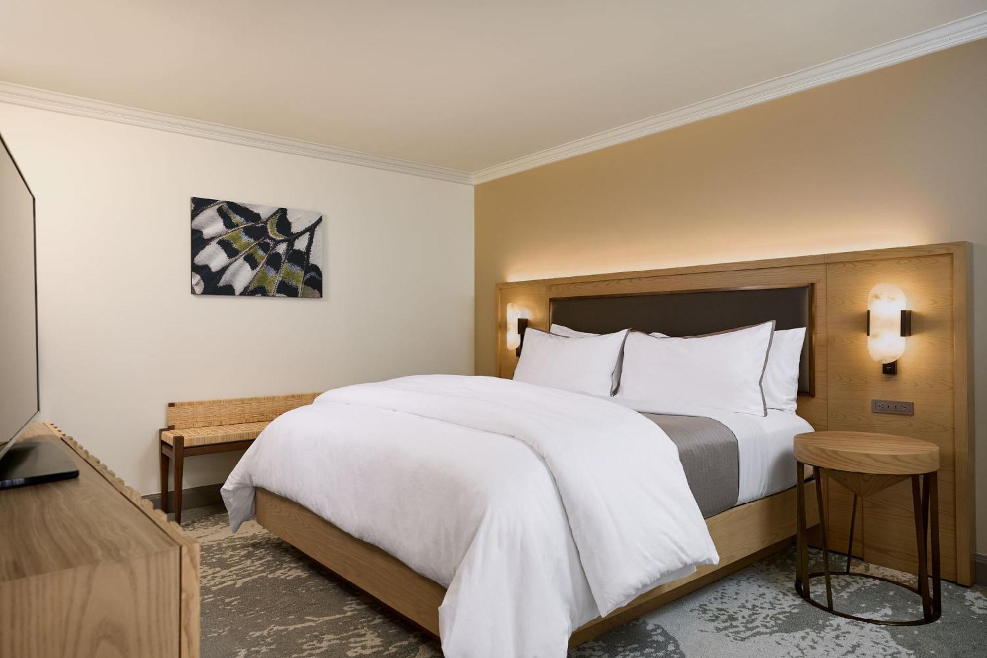 The Westin Angeles Airport Hotel 4*