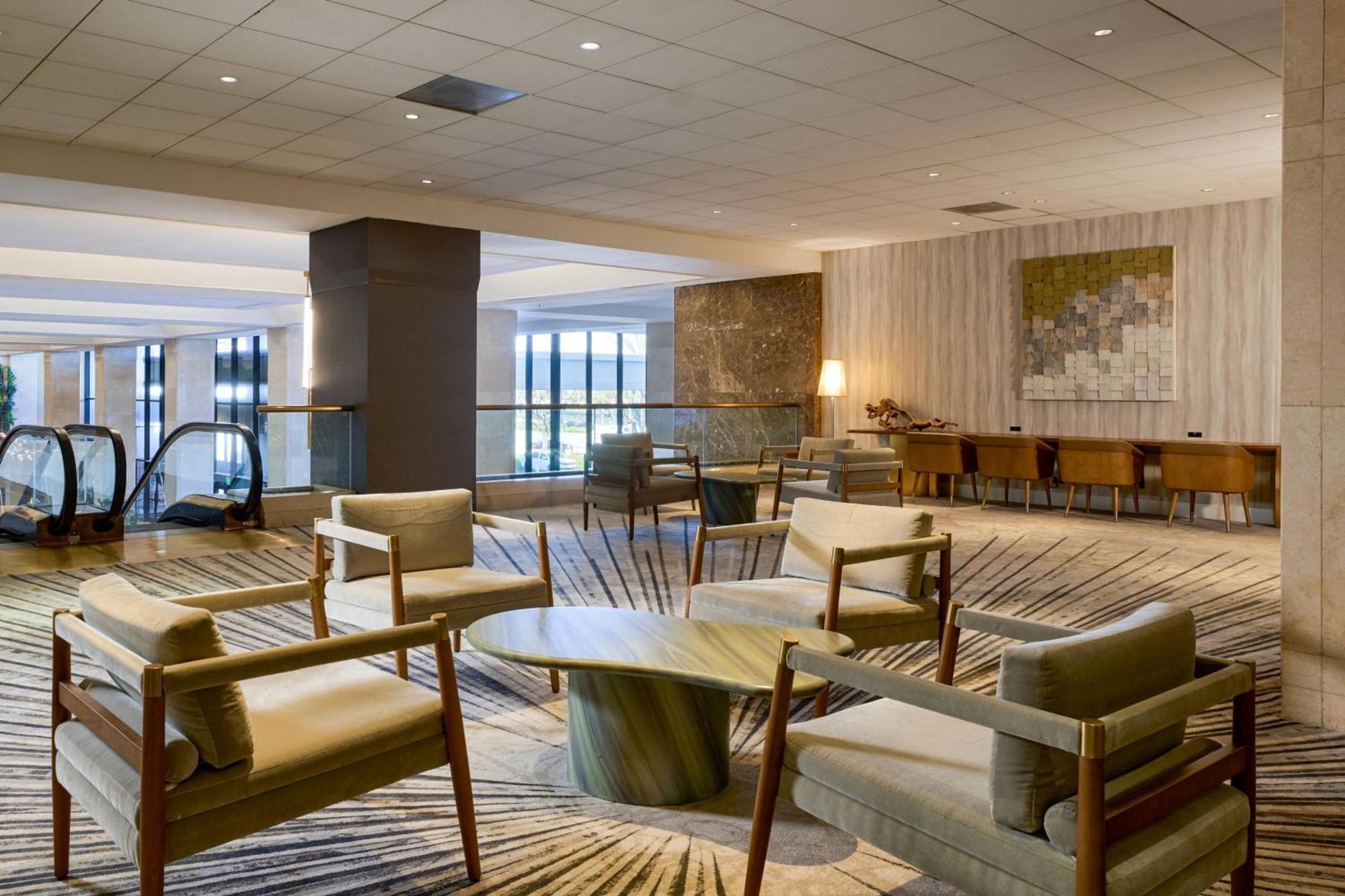 Hotel The Westin Angeles Airport 4*